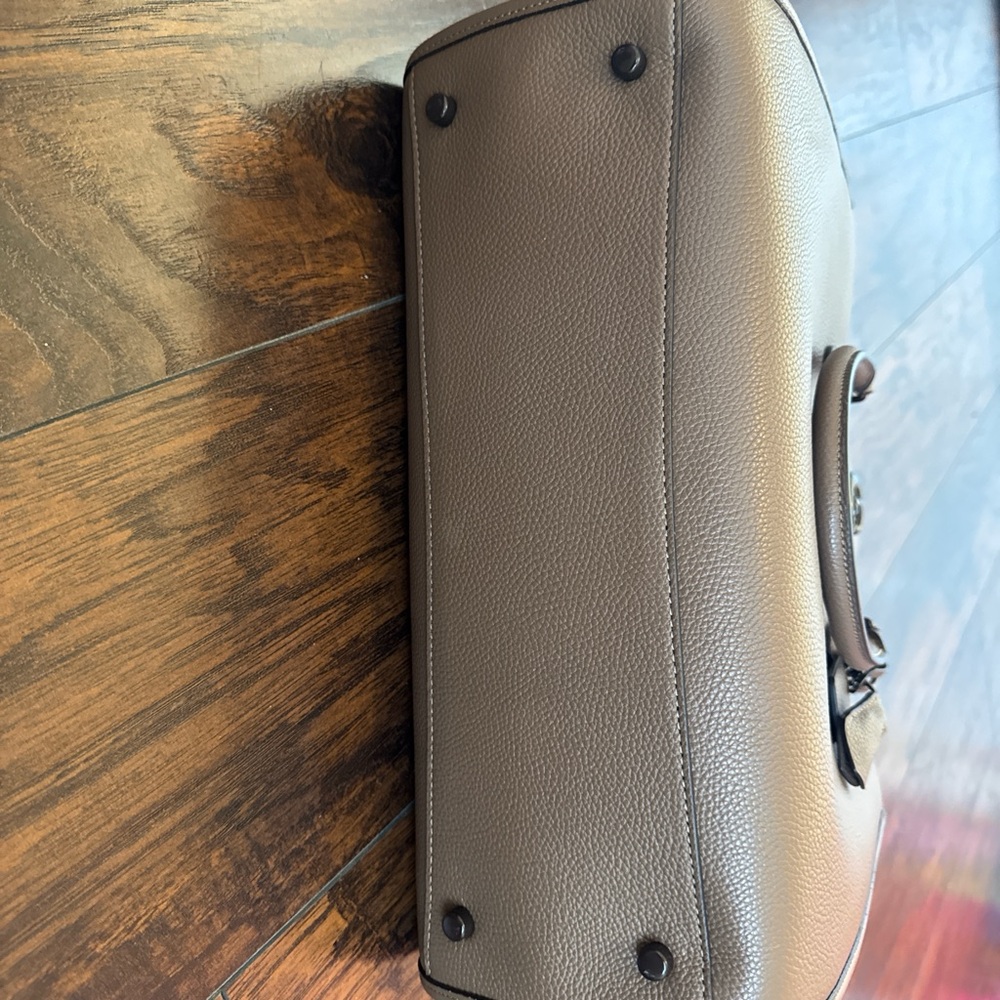 Coach Tan Leather Tote Bag - Picture 6 of 7